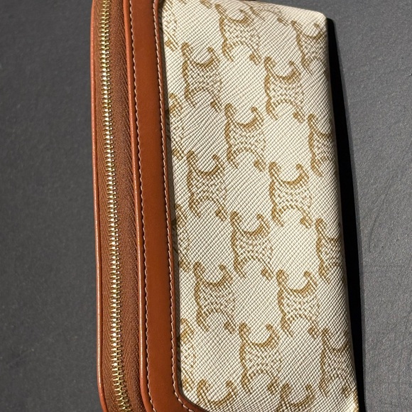 SMALL COSMETIC POUCH IN TRIOMPHE CANVAS AND CALFSKIN - Picture 1 of 6